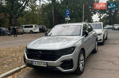 Позашляховик / Кросовер Volkswagen Touareg 2018 в Черкасах
