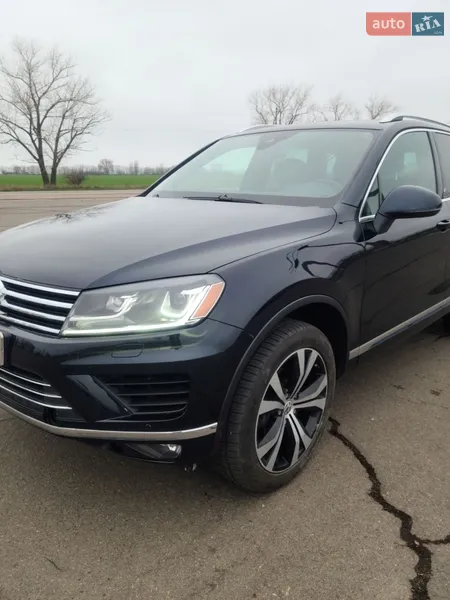 Volkswagen Touareg 2016 VIN WVGZZZ7PZHD014361 фото оголошення 18 з 52