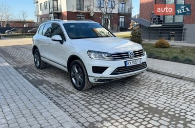 Позашляховик / Кросовер Volkswagen Touareg 2014 в Кам'янець-Подільському