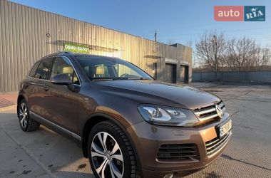 Позашляховик / Кросовер Volkswagen Touareg 2012 в Львові