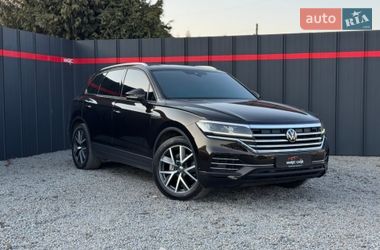 Внедорожник / Кроссовер Volkswagen Touareg 2019 в Луцке