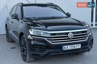 Позашляховик / Кросовер Volkswagen Touareg 2019 в Чернівцях