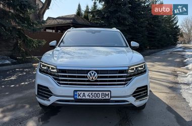 Позашляховик / Кросовер Volkswagen Touareg 2019 в Немирові