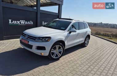 Внедорожник / Кроссовер Volkswagen Touareg 2014 в Шумске