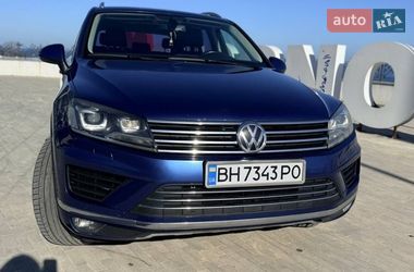 Внедорожник / Кроссовер Volkswagen Touareg 2014 в Черноморске