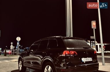 Позашляховик / Кросовер Volkswagen Touareg 2013 в Мукачевому