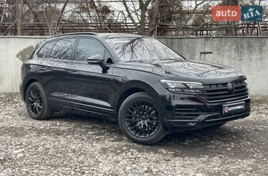 Внедорожник / Кроссовер Volkswagen Touareg 2022 в Киеве