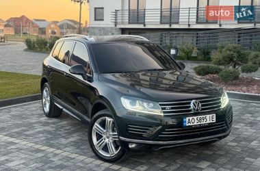 Внедорожник / Кроссовер Volkswagen Touareg 2016 в Мукачево