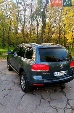 Позашляховик / Кросовер Volkswagen Touareg 2006 в Павлограді