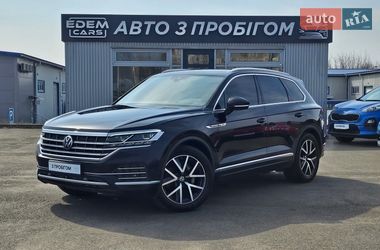 Внедорожник / Кроссовер Volkswagen Touareg 2022 в Киеве