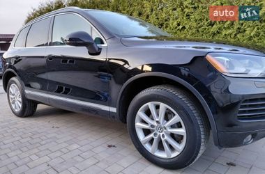 Внедорожник / Кроссовер Volkswagen Touareg 2013 в Луцке
