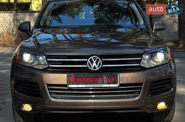 Внедорожник / Кроссовер Volkswagen Touareg 2011 в Белогородке