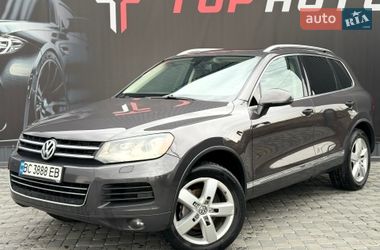 Внедорожник / Кроссовер Volkswagen Touareg 2011 в Львове