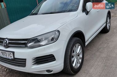 Позашляховик / Кросовер Volkswagen Touareg 2012 в Бучі