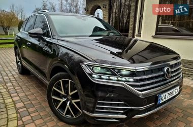 Внедорожник / Кроссовер Volkswagen Touareg 2021 в Киеве