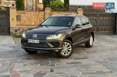 Позашляховик / Кросовер Volkswagen Touareg 2014 в Житомирі