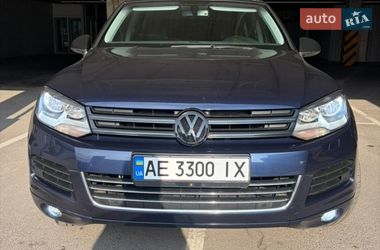 Позашляховик / Кросовер Volkswagen Touareg 2012 в Дніпрі