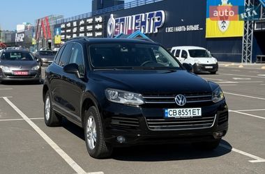 Позашляховик / Кросовер Volkswagen Touareg 2011 в Чернігові