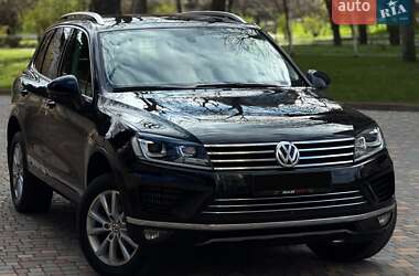 Внедорожник / Кроссовер Volkswagen Touareg 2016 в Одессе