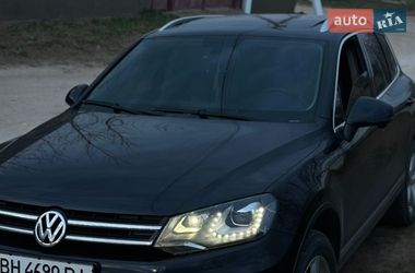 Внедорожник / Кроссовер Volkswagen Touareg 2014 в Белгороде-Днестровском