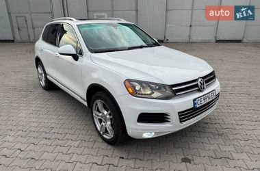 Внедорожник / Кроссовер Volkswagen Touareg 2012 в Черновцах