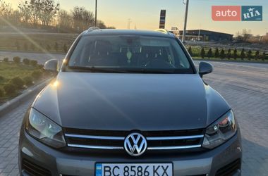 Внедорожник / Кроссовер Volkswagen Touareg 2011 в Золочеве