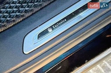 Внедорожник / Кроссовер Volkswagen Touareg 2013 в Киеве