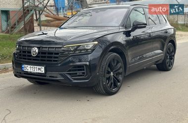 Позашляховик / Кросовер Volkswagen Touareg 2019 в Львові