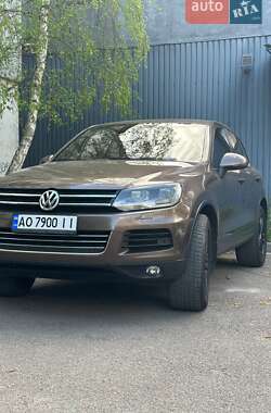 Позашляховик / Кросовер Volkswagen Touareg 2011 в Ужгороді