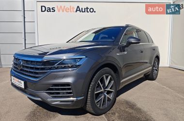 Внедорожник / Кроссовер Volkswagen Touareg 2020 в Кропивницком