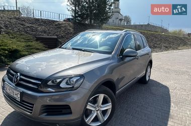 Внедорожник / Кроссовер Volkswagen Touareg 2011 в Ровно