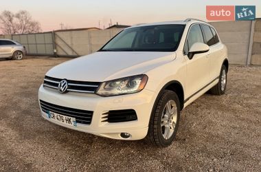 Внедорожник / Кроссовер Volkswagen Touareg 2012 в Бродах