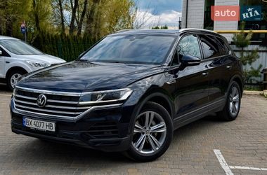 Внедорожник / Кроссовер Volkswagen Touareg 2020 в Хмельницком