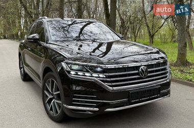 Позашляховик / Кросовер Volkswagen Touareg 2021 в Вінниці