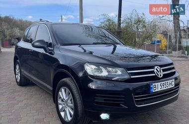 Внедорожник / Кроссовер Volkswagen Touareg 2012 в Полтаве