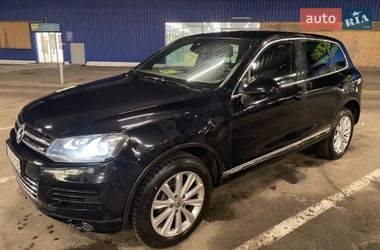 Позашляховик / Кросовер Volkswagen Touareg 2012 в Харкові