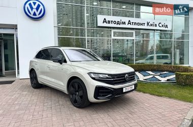 Внедорожник / Кроссовер Volkswagen Touareg 2024 в Киеве