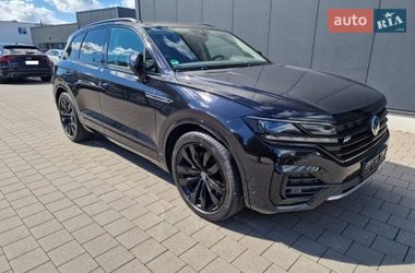 Позашляховик / Кросовер Volkswagen Touareg 2020 в Рівному
