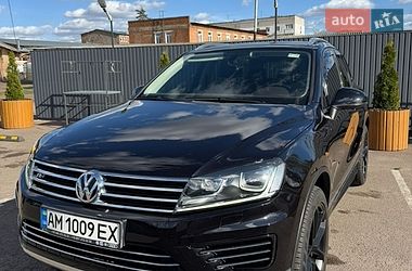 Внедорожник / Кроссовер Volkswagen Touareg 2018 в Коростене