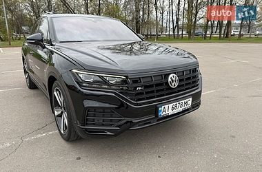 Позашляховик / Кросовер Volkswagen Touareg 2018 в Києві