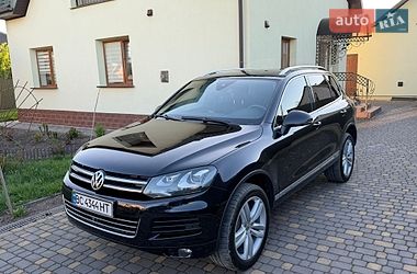 Внедорожник / Кроссовер Volkswagen Touareg 2011 в Рудки