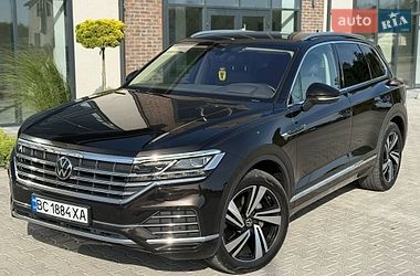 Позашляховик / Кросовер Volkswagen Touareg 2021 в Тернополі