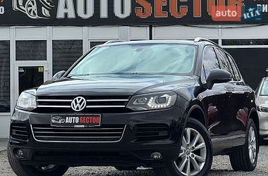 Внедорожник / Кроссовер Volkswagen Touareg 2013 в Харькове