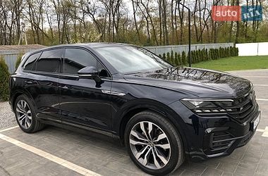 Позашляховик / Кросовер Volkswagen Touareg 2020 в Луцьку