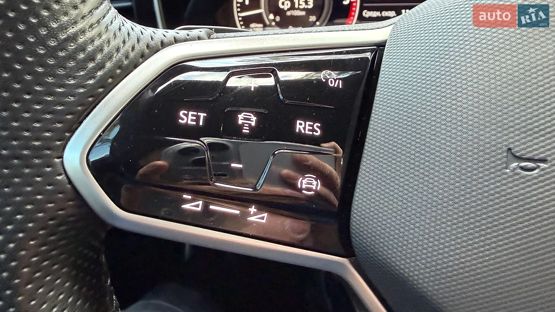2021 Volkswagen Touareg - мініатюра 32