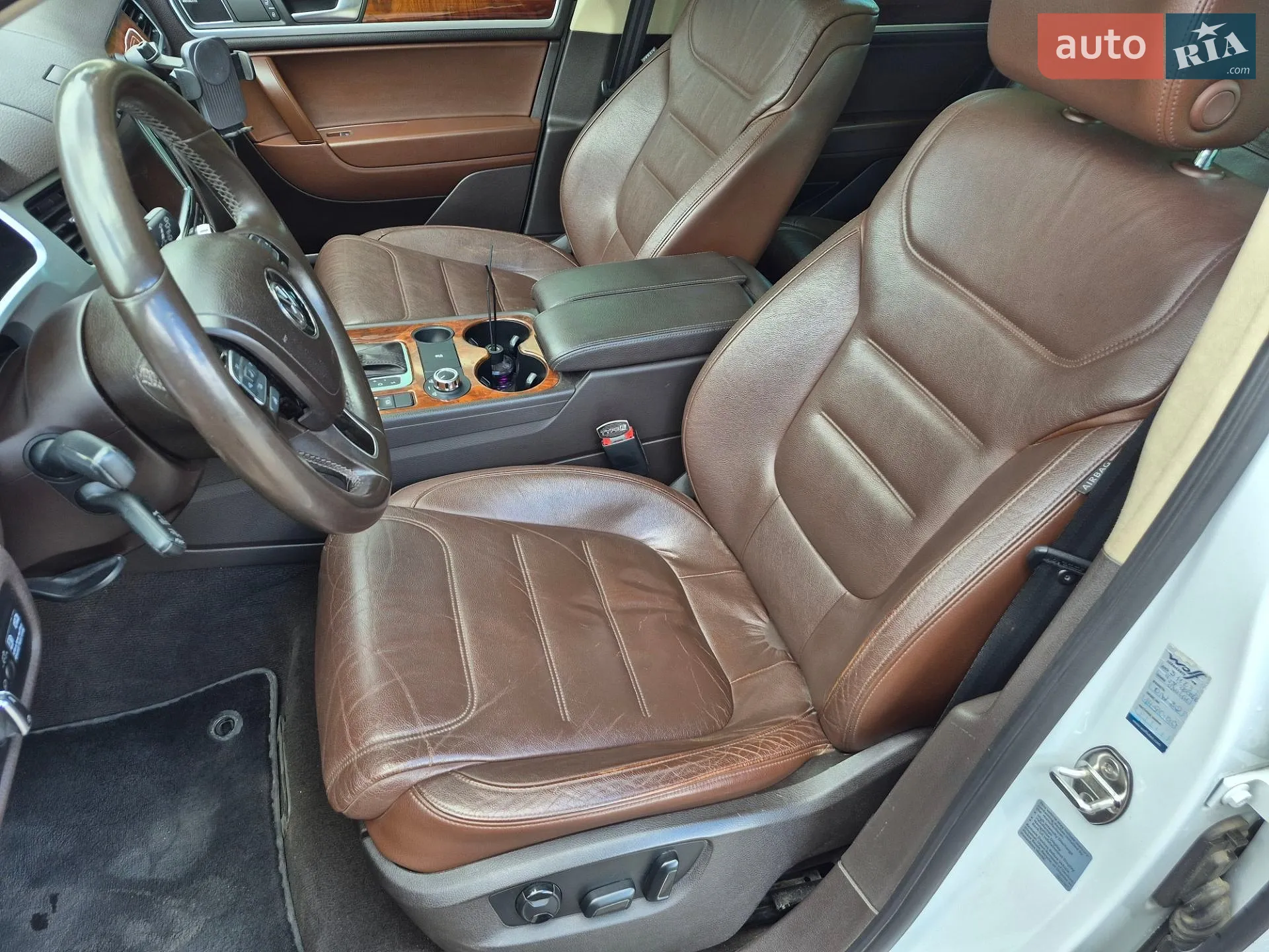 Volkswagen Touareg 2012 VIN WVGEK9BP4CD008092 фото оголошення 32 з 38