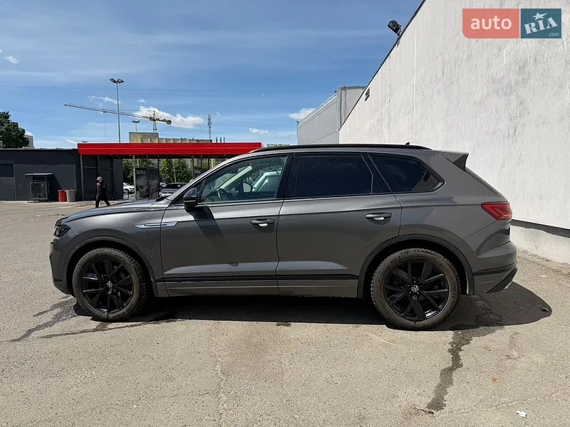 Volkswagen Touareg 2019 VIN WVGZZZCRZKD035537 фото оголошення 4 з 43