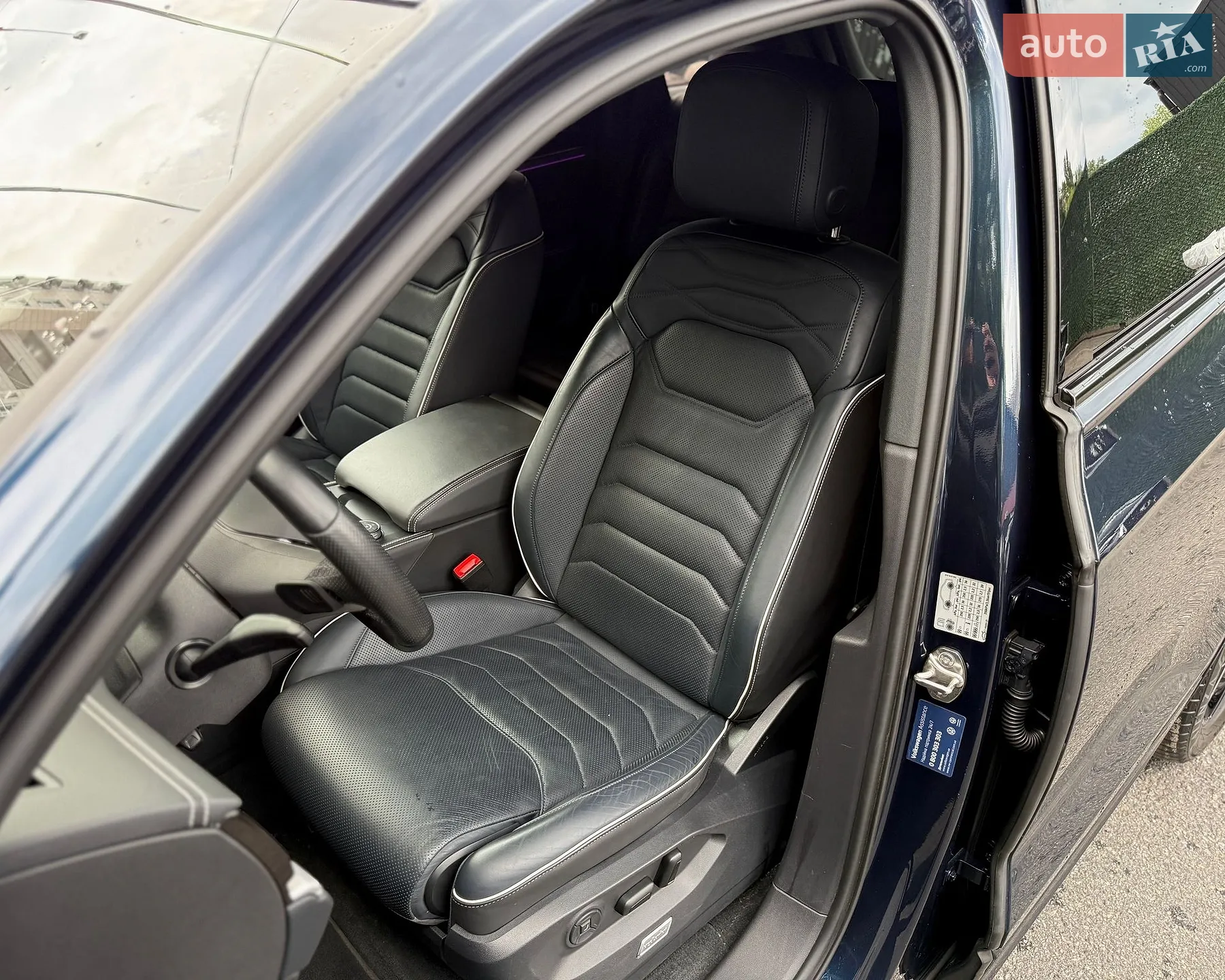 2023 Volkswagen Touareg - мініатюра 22