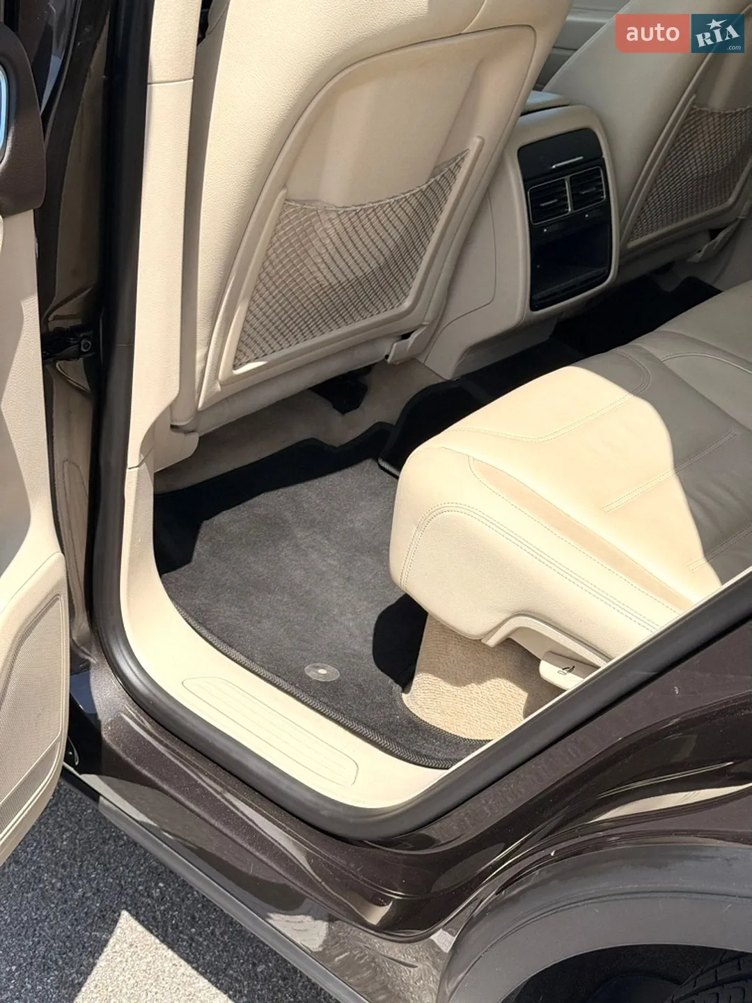 2014 Volkswagen Touareg - мініатюра 19
