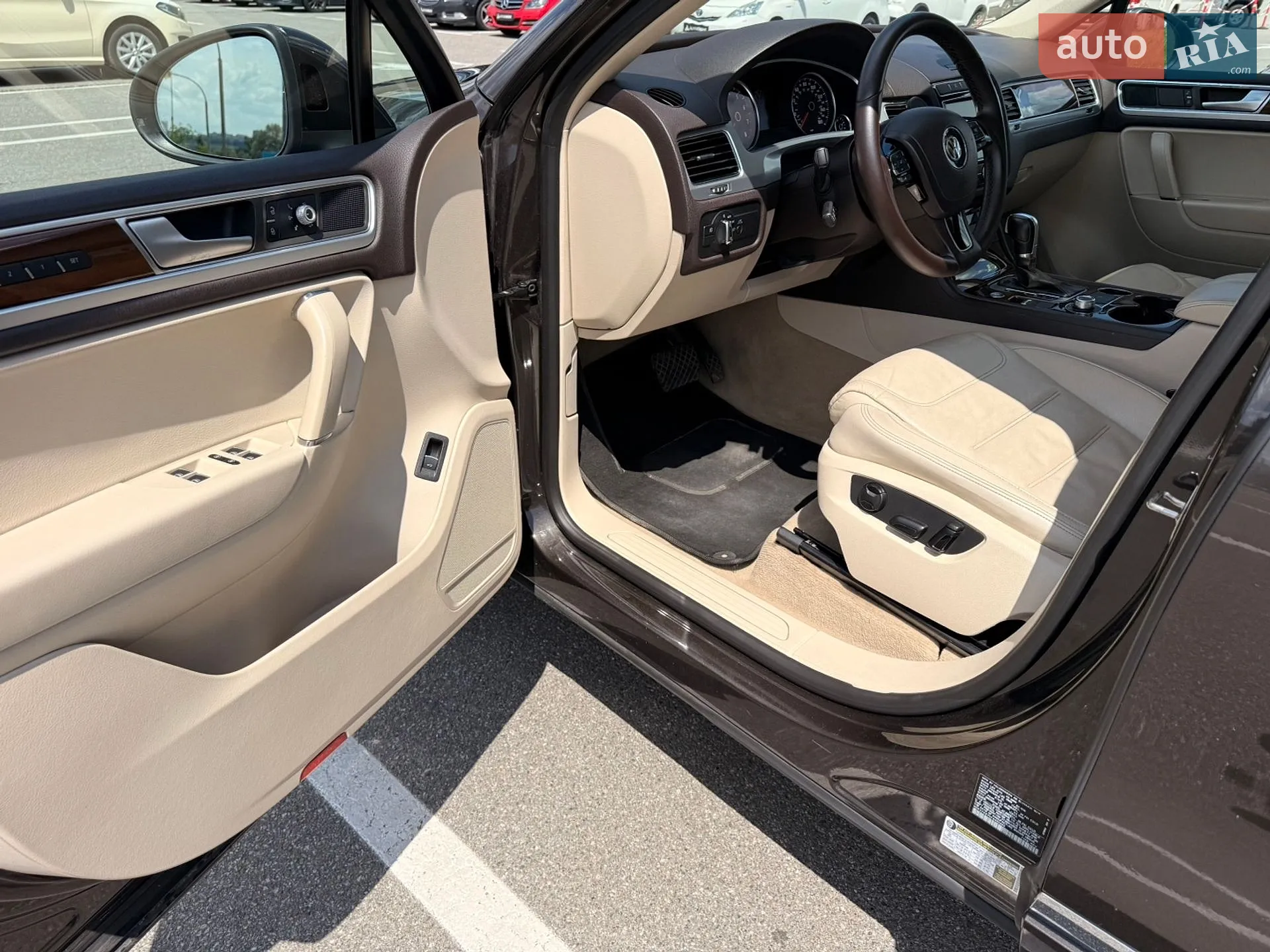 2014 Volkswagen Touareg - мініатюра 20